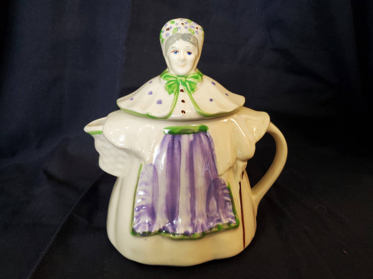 Vintage 1950s Shawnee USA Pottery Purple Apron Granny Ann Teapot 8.5"